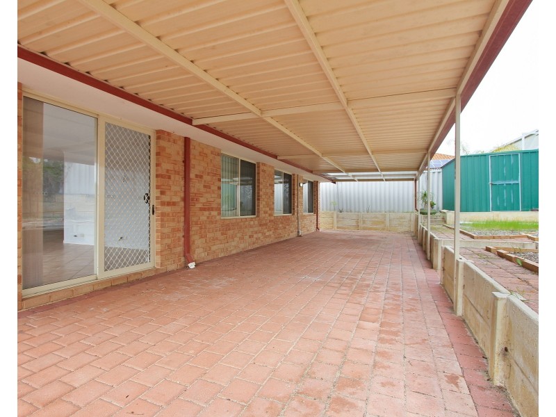 23 Dandenong Way, Alexander Heights WA 6064