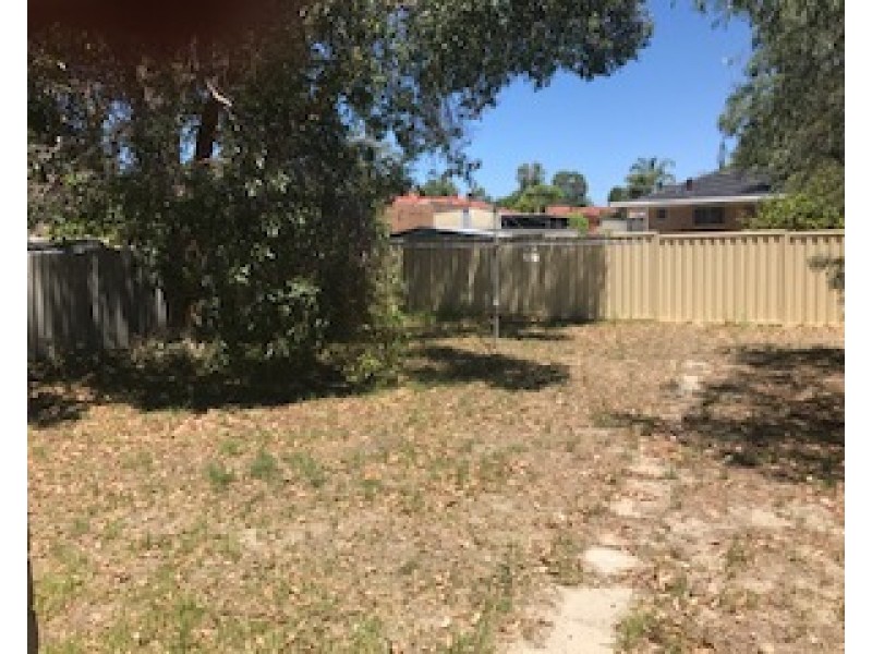 10 Warwick Place, Girrawheen WA 6064