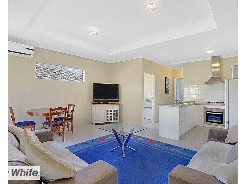 42c Walderton Avenue, Balga WA 6061