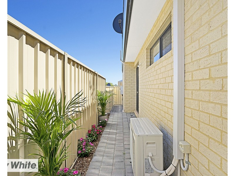 42c Walderton Avenue, Balga WA 6061