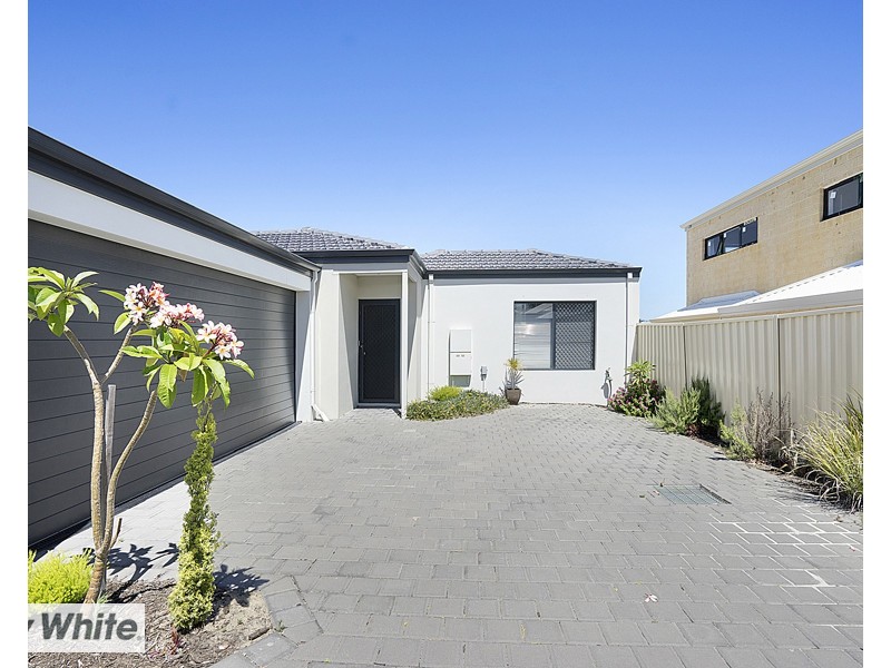 42c Walderton Avenue, Balga WA 6061