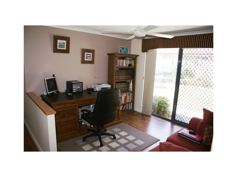 1 Louis Vista, Madeley WA 6065