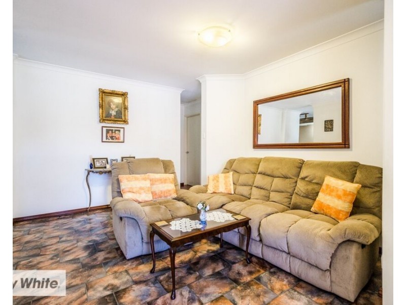 17 Teneriffe Place, Mirrabooka WA 6061