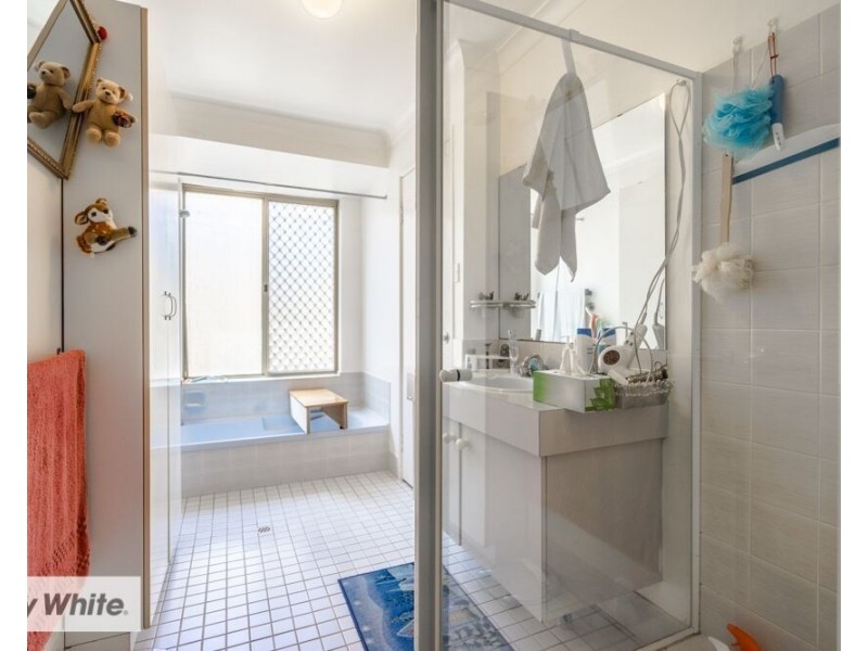 17 Teneriffe Place, Mirrabooka WA 6061