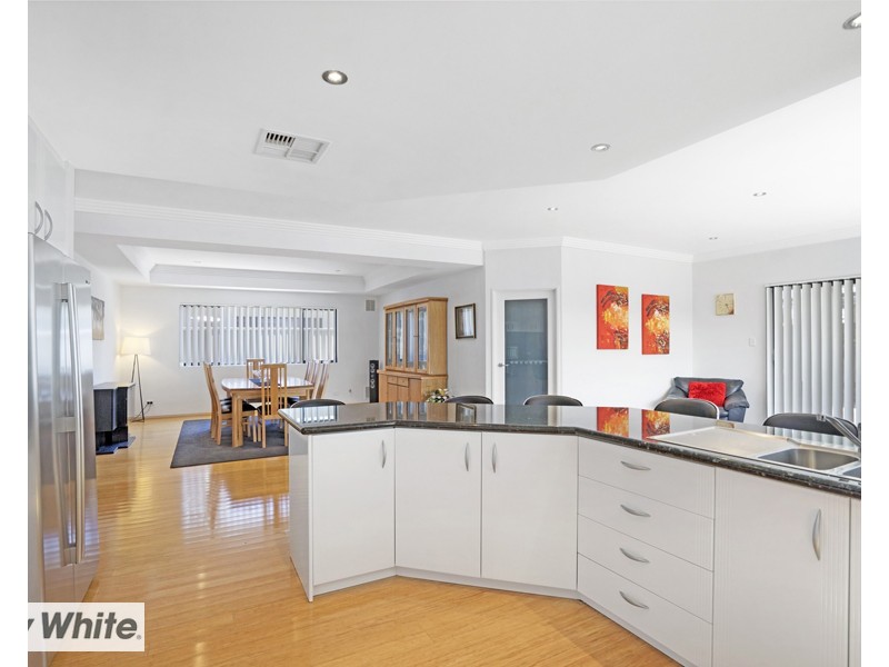 5 Monticello Meander, Landsdale WA 6065