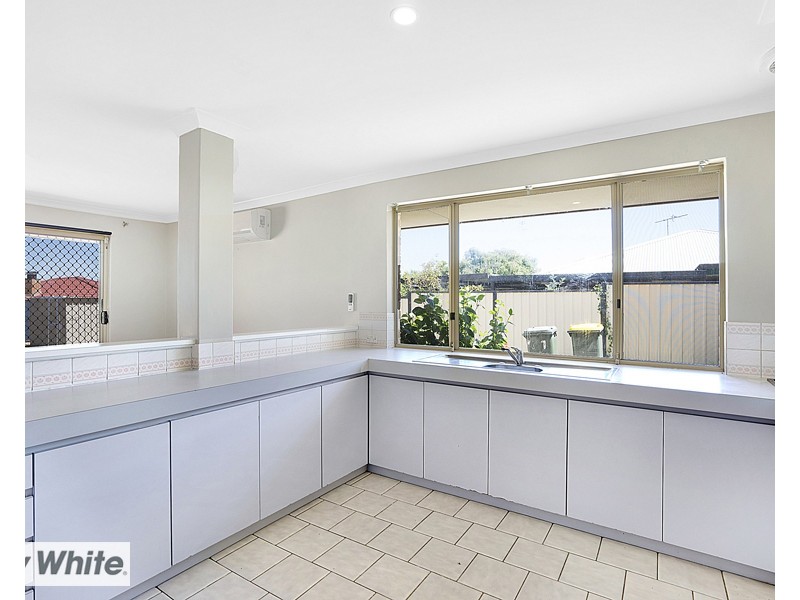 17 Salmongum Grove, Beechboro WA 6063