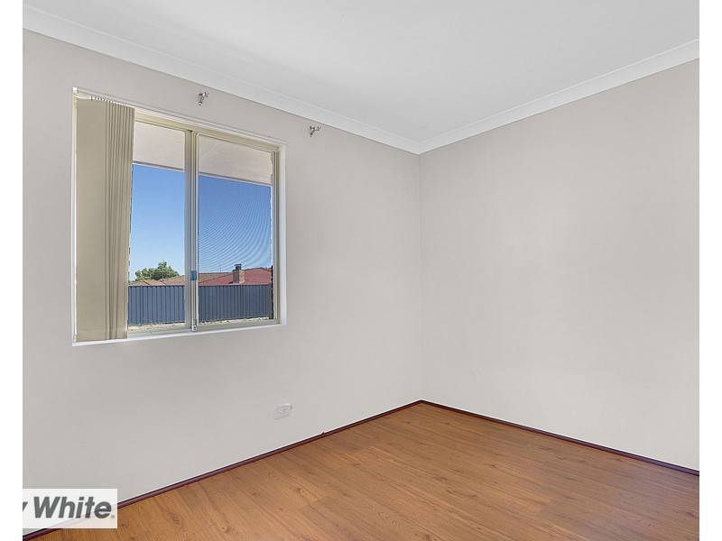 17 Salmongum Grove, Beechboro WA 6063