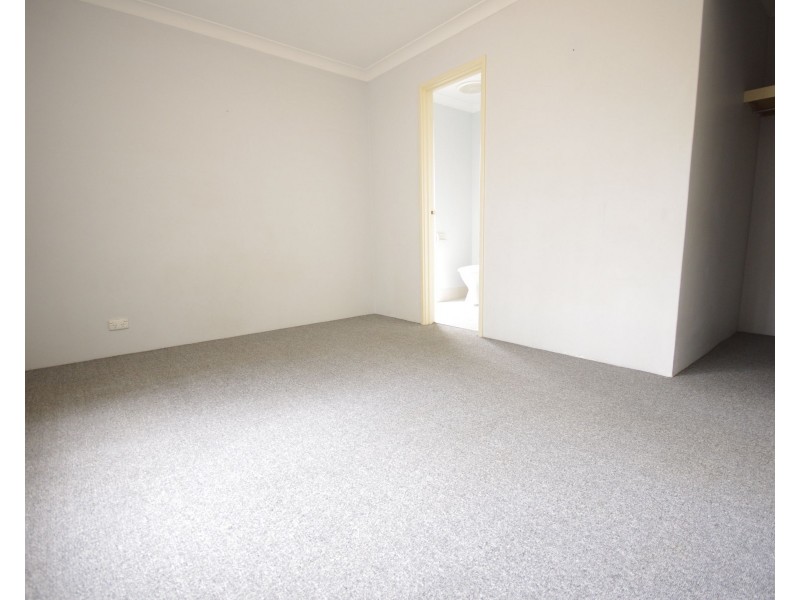 15 Rhine Crescent, Beechboro WA 6063