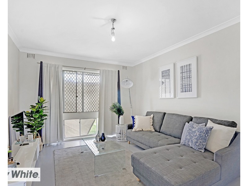 8 Shalford Way, Girrawheen WA 6064