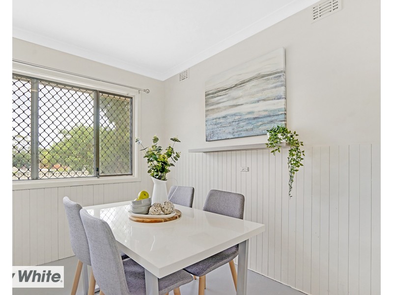 8 Shalford Way, Girrawheen WA 6064