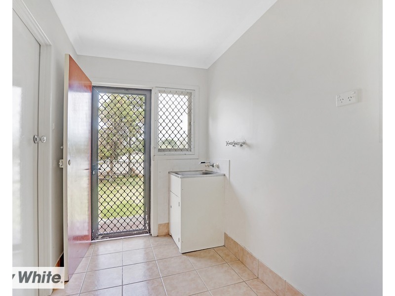 8 Shalford Way, Girrawheen WA 6064