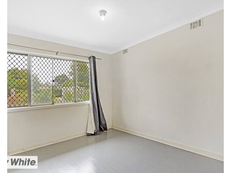 8 Shalford Way, Girrawheen WA 6064