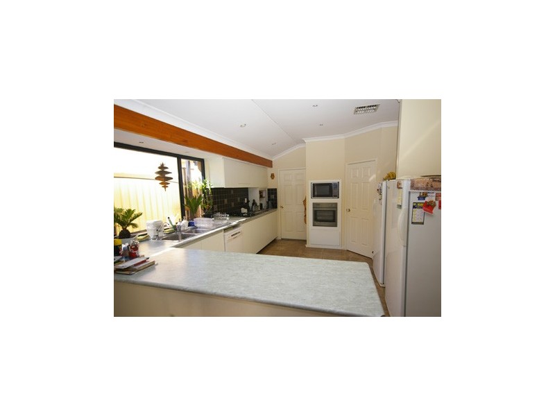 5 Majestic Vista, Madeley WA 6065