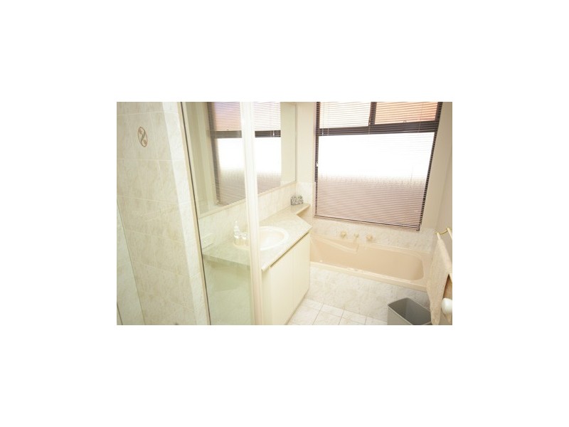 5 Majestic Vista, Madeley WA 6065