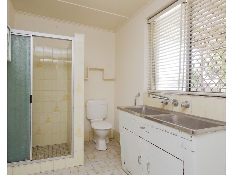 341 Abernethy Road, Cloverdale WA 6105