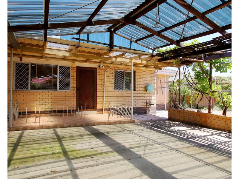 341 Abernethy Road, Cloverdale WA 6105