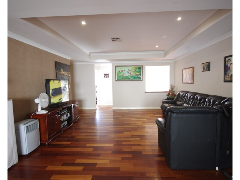 11 Rosemary Avenue, Darch WA 6065