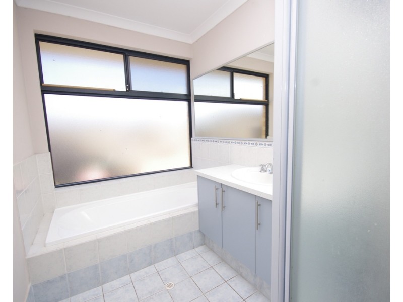 11 Rosemary Avenue, Darch WA 6065