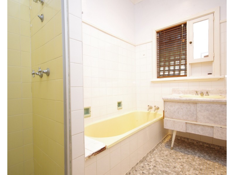 14 Adelphi Street, Bayswater WA 6053