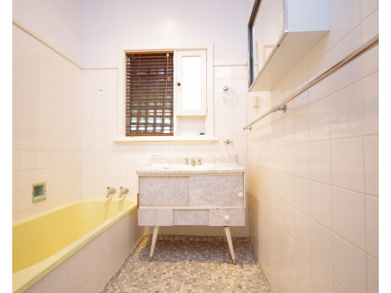 14 Adelphi Street, Bayswater WA 6053