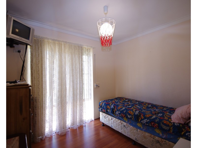17 Farnesian Circle, Mirrabooka WA 6061