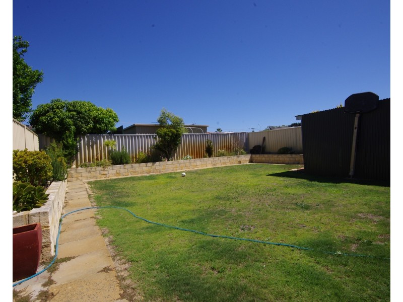 17 Farnesian Circle, Mirrabooka WA 6061