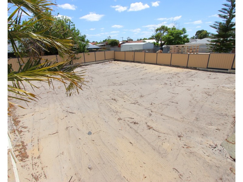 3 Salisbury Road, Beechboro WA 6063