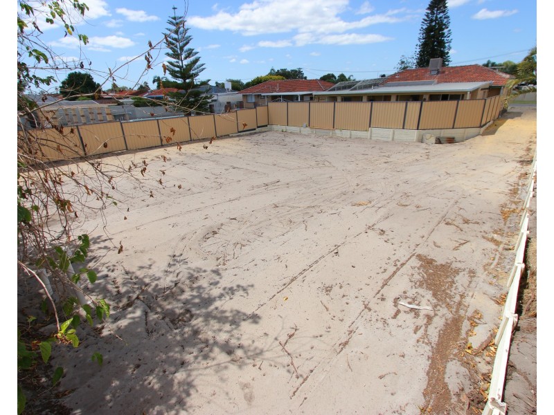 3 Salisbury Road, Beechboro WA 6063