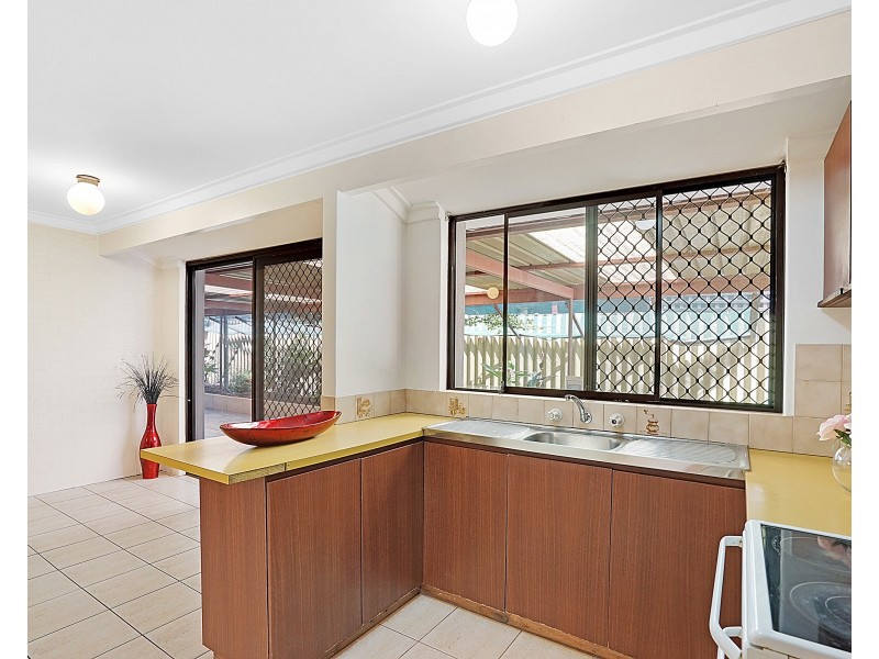 5 Pallens Grove, Mirrabooka WA 6061