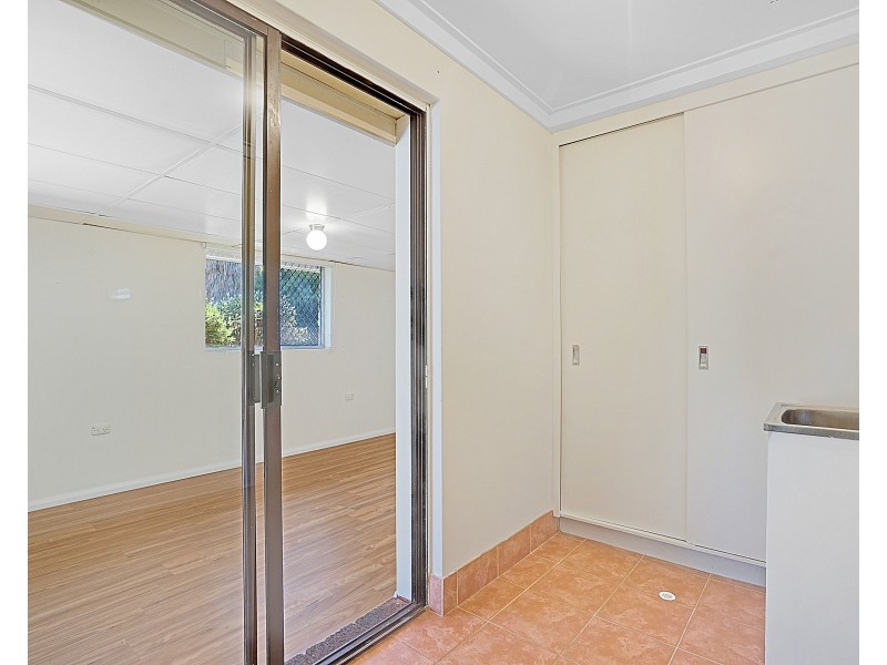 5 Pallens Grove, Mirrabooka WA 6061