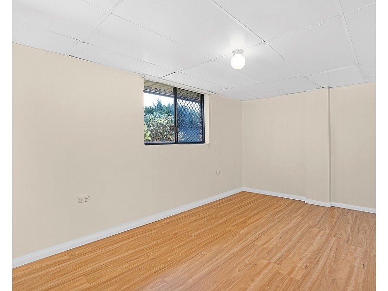 5 Pallens Grove, Mirrabooka WA 6061