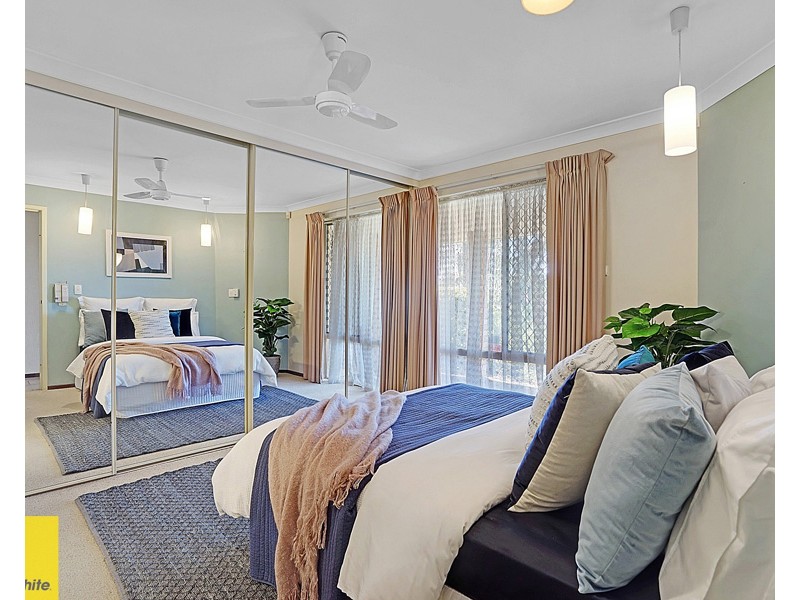 32 Towerhill Road, Alexander Heights WA 6064