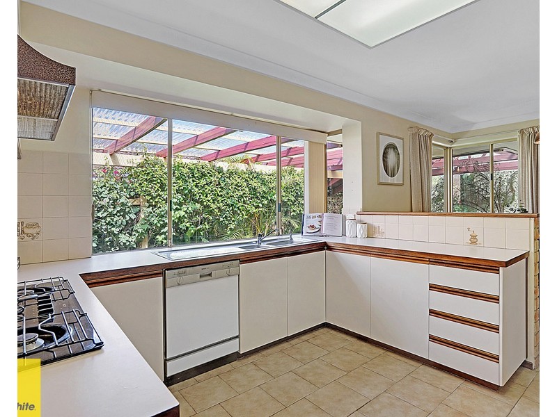 32 Towerhill Road, Alexander Heights WA 6064