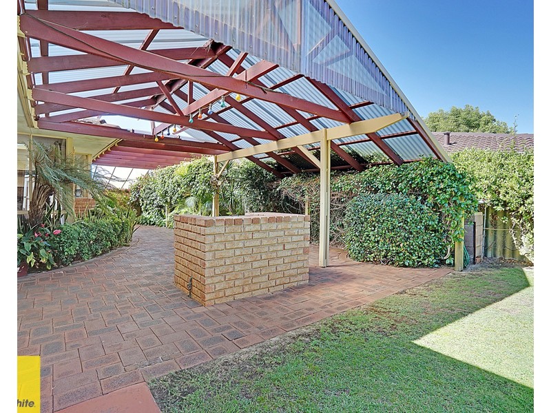 32 Towerhill Road, Alexander Heights WA 6064