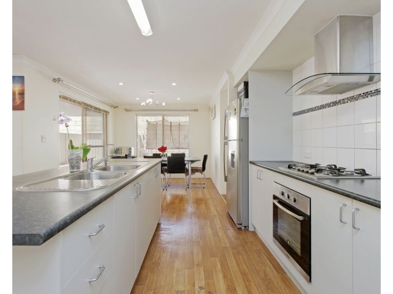 21 Cruiser Turn, Landsdale WA 6065