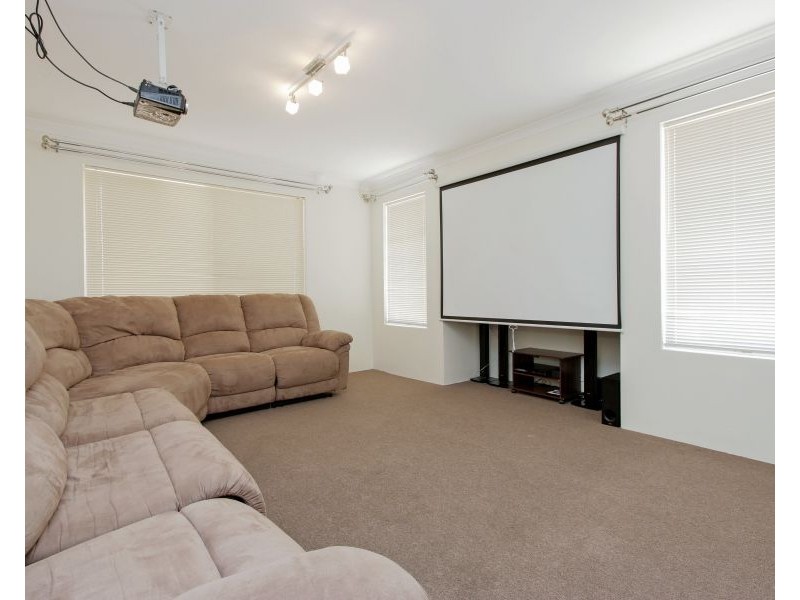 21 Cruiser Turn, Landsdale WA 6065