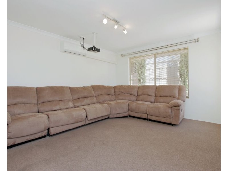 21 Cruiser Turn, Landsdale WA 6065