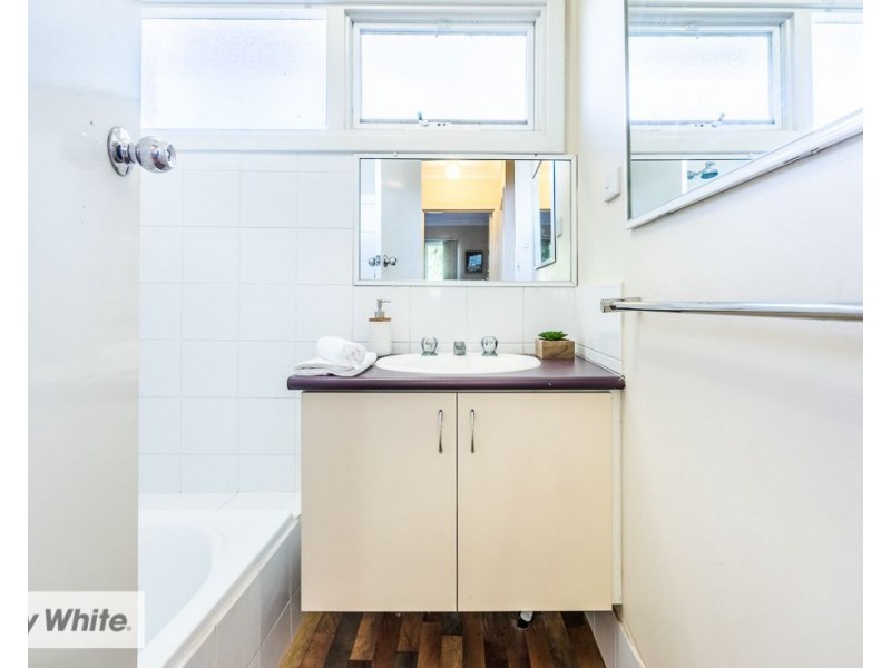 23/74 Amberton Avenue, Girrawheen WA 6064