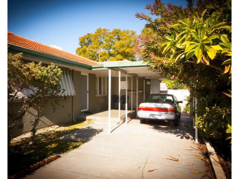 4 Pedler Place, Balga WA 6061