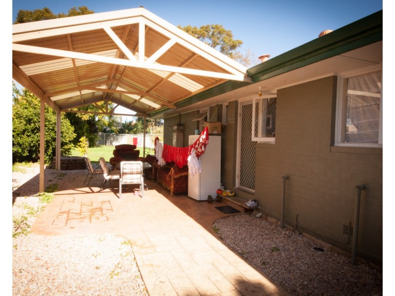 4 Pedler Place, Balga WA 6061