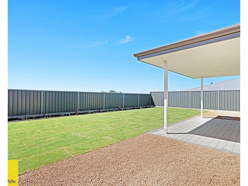 27 Casella Avenue, Landsdale WA 6065