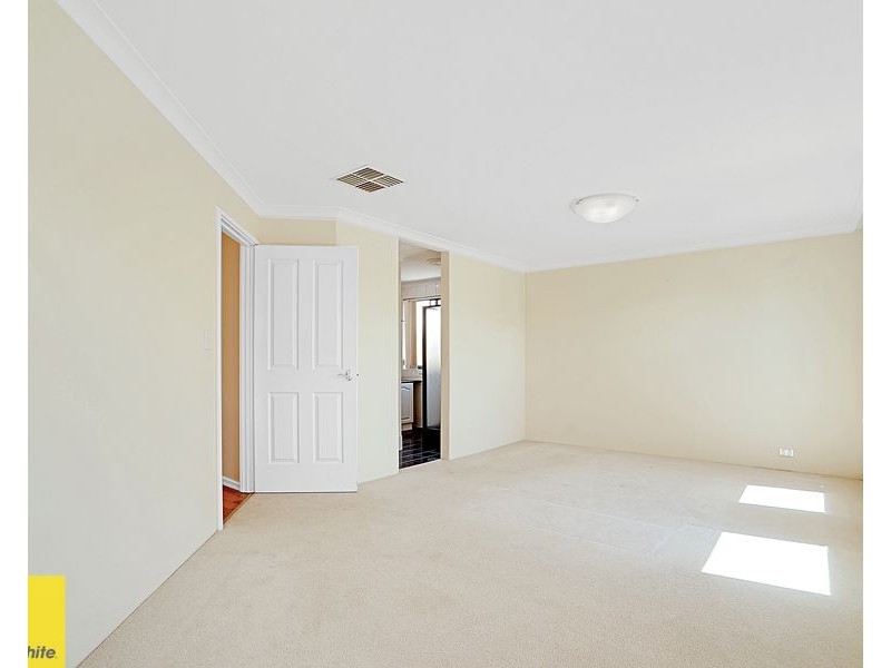 15 Edgbaston Drive, Madeley WA 6065