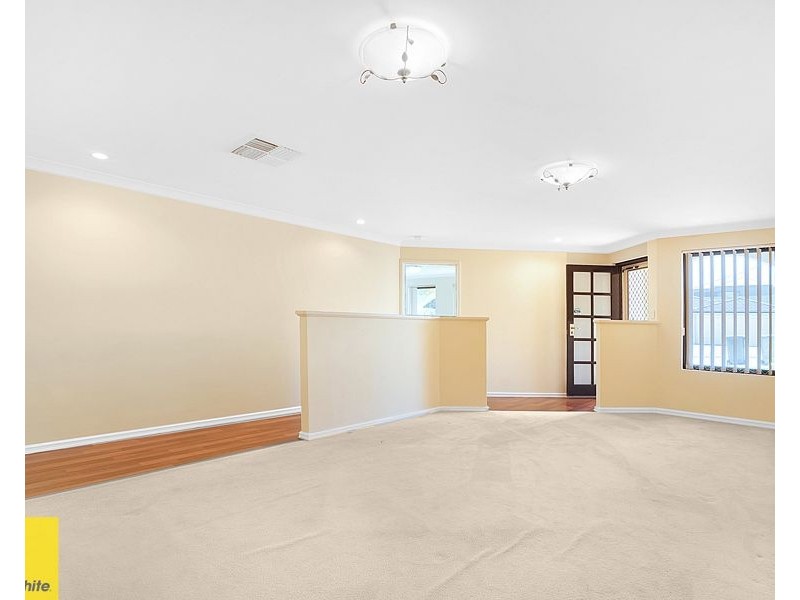 15 Edgbaston Drive, Madeley WA 6065