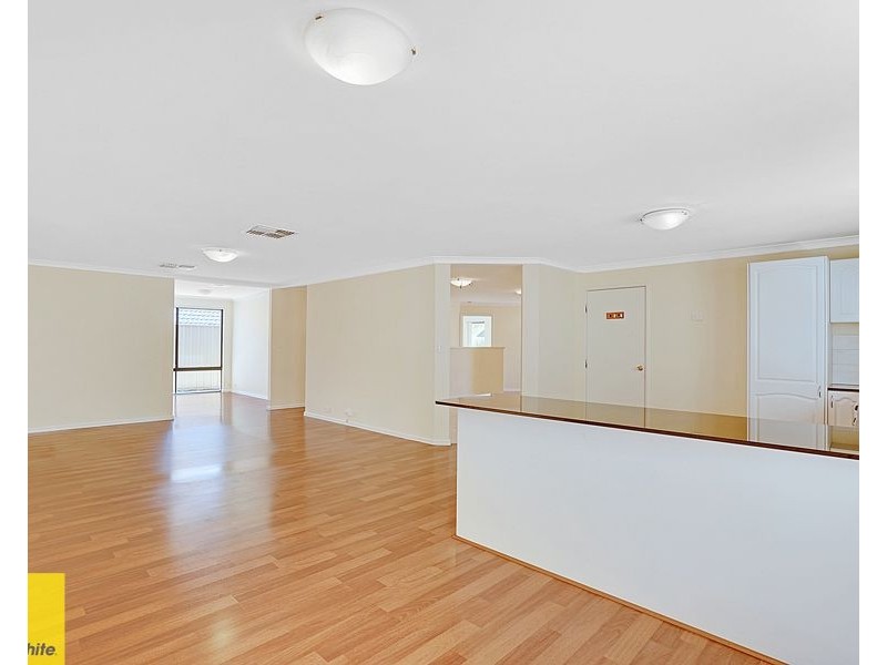 15 Edgbaston Drive, Madeley WA 6065