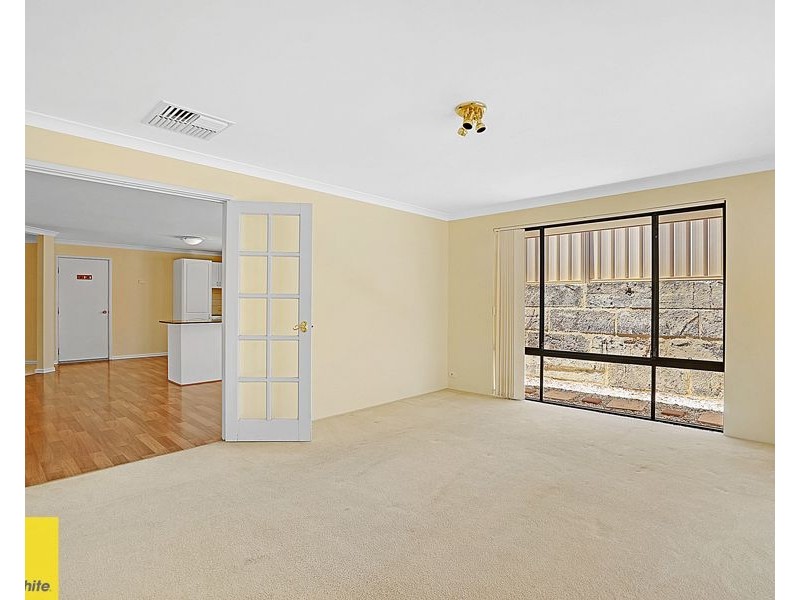 15 Edgbaston Drive, Madeley WA 6065