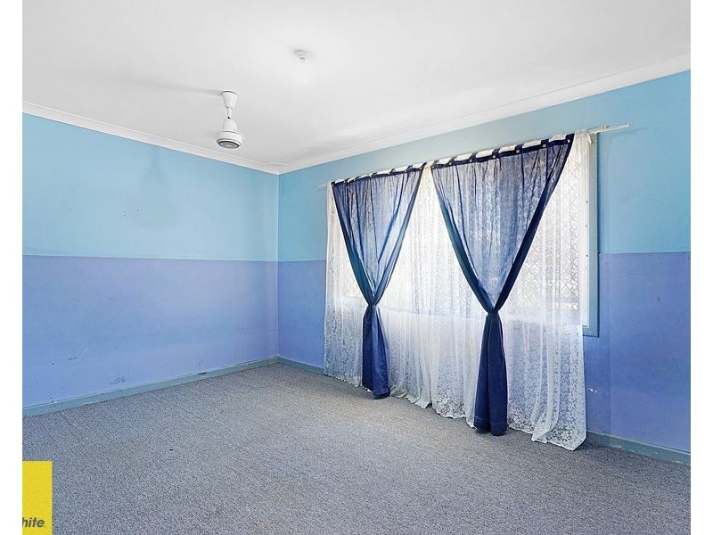 21 Pannell Way, Girrawheen WA 6064