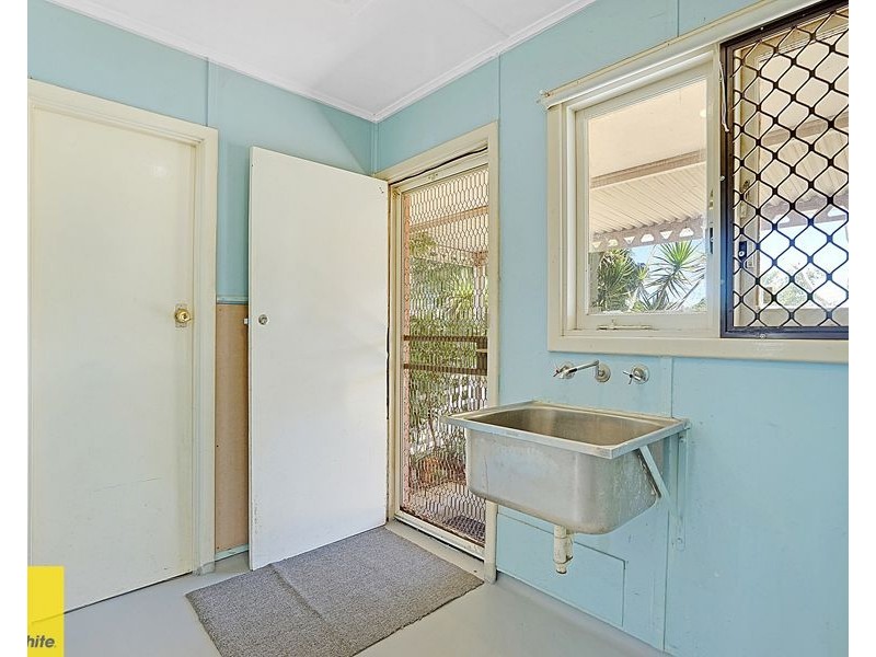 21 Pannell Way, Girrawheen WA 6064