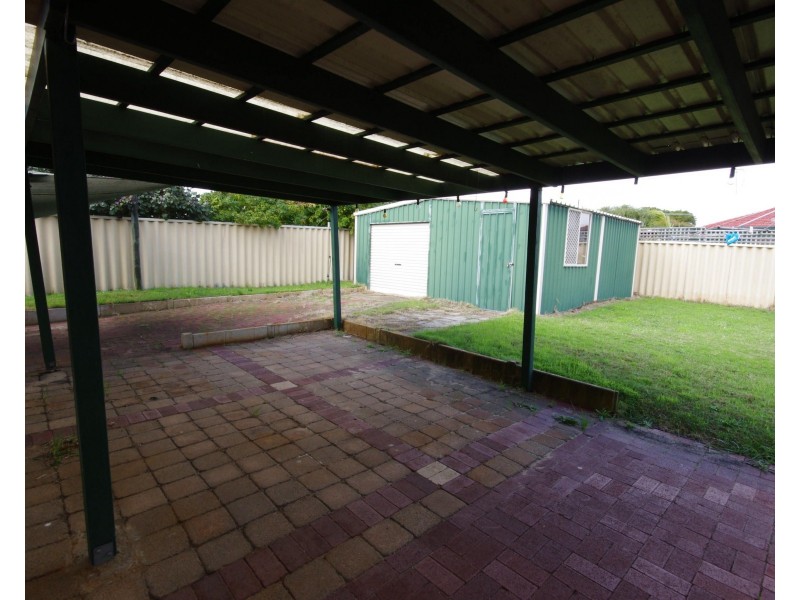 8 Pointer Way, Girrawheen WA 6064