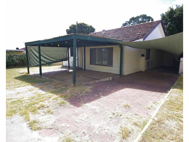 8 Pointer Way, Girrawheen WA 6064