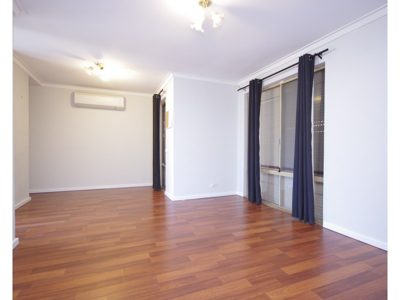 33 Snowberry Retreat, Mirrabooka WA 6061